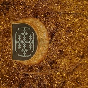 Little leather embroidery purse